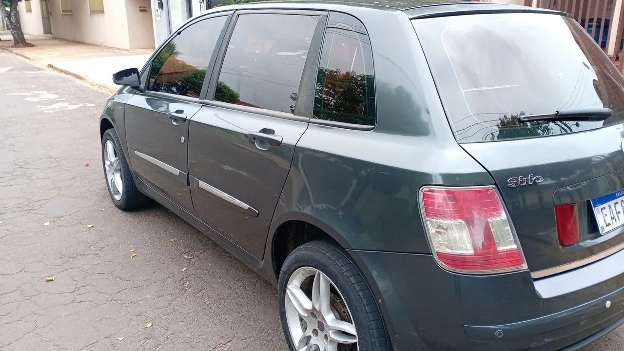 Fiat Stilo Dualogic 1.8 Flex 8V 5P 2008 - Foto 2