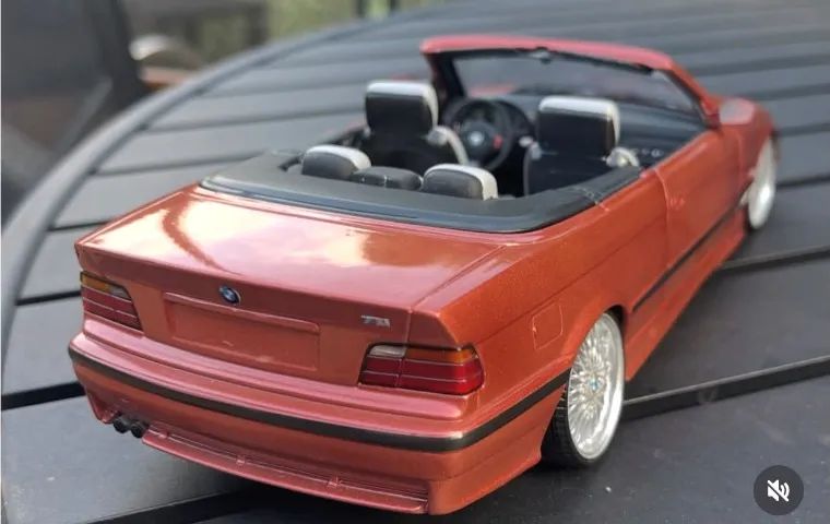 BMW M3 Marca UT 1:18 - Foto 5