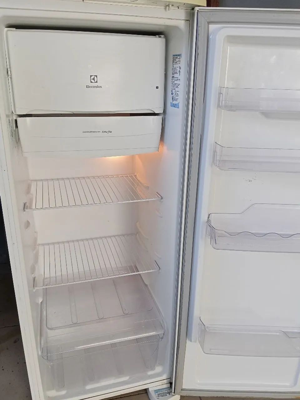 Geladeira Eletrolux 240L - Foto 3