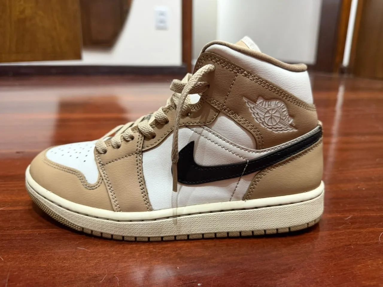 Air Jordan 1 Mid Desert - Usado - Foto 2