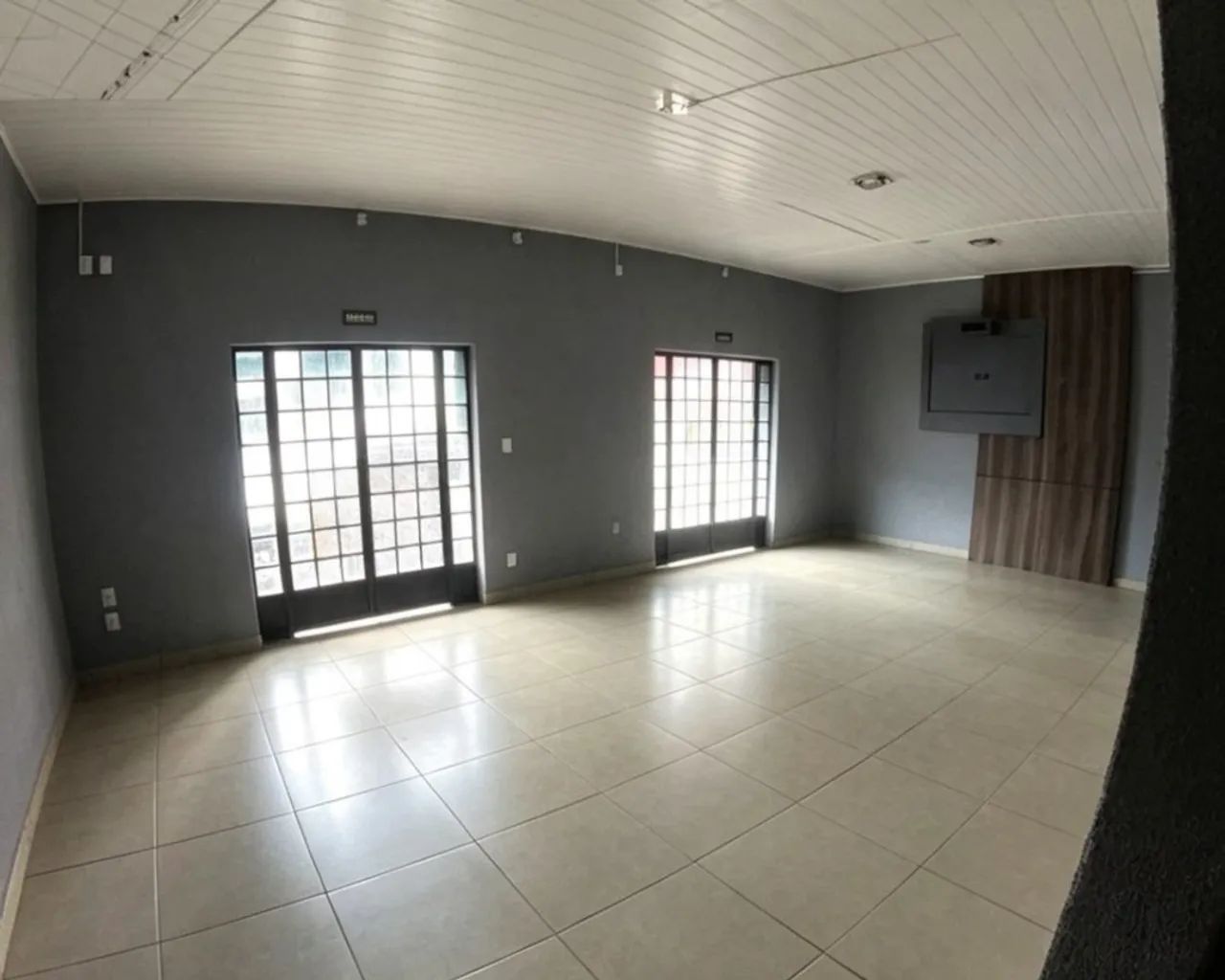 SALA COMERCIAL PARA LOCAÇÃO NO CENTRO - Foto 2