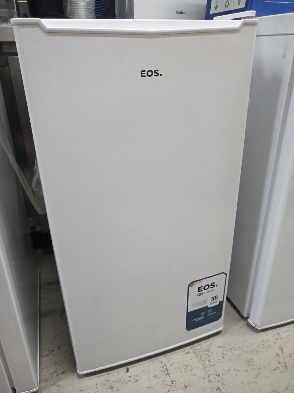 Frigobar 93litros, 220v 