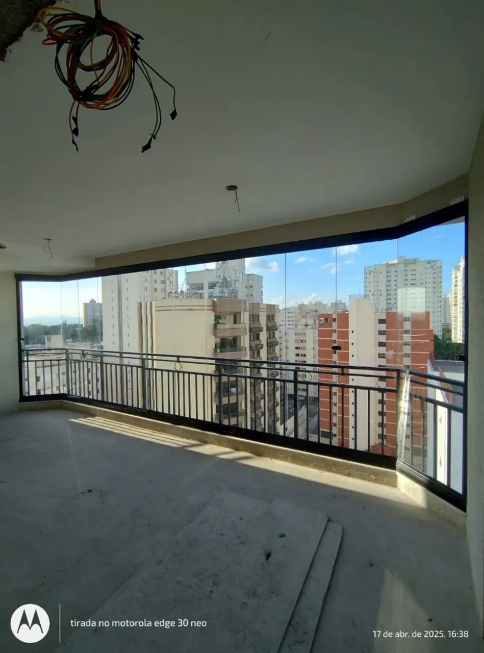 Envidraçamento de sacadas  - Foto 2