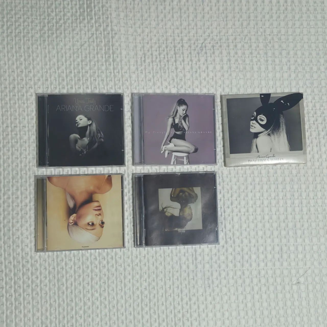 Coletânea Ariana Grande - CDs, DVDs etc - Aeroporto Velho