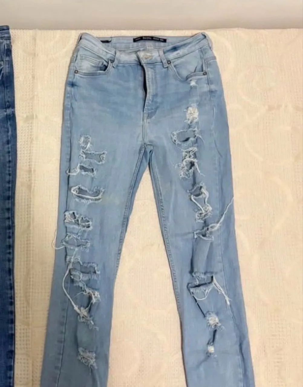 Calça jeans feminina BERSHKA - Foto 4