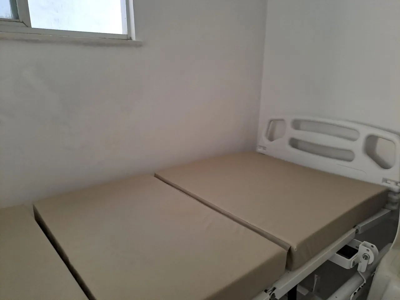 Cama hospitalar - Foto 2