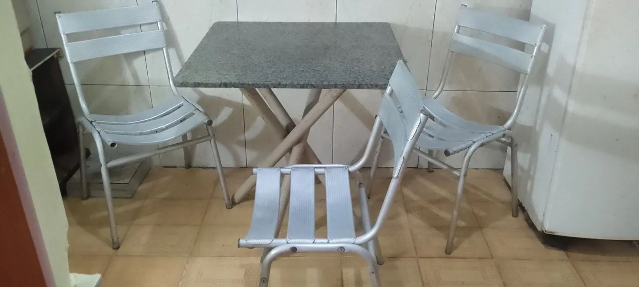 MESA DE GRANITO E 3 CADEIRAS - Foto 2