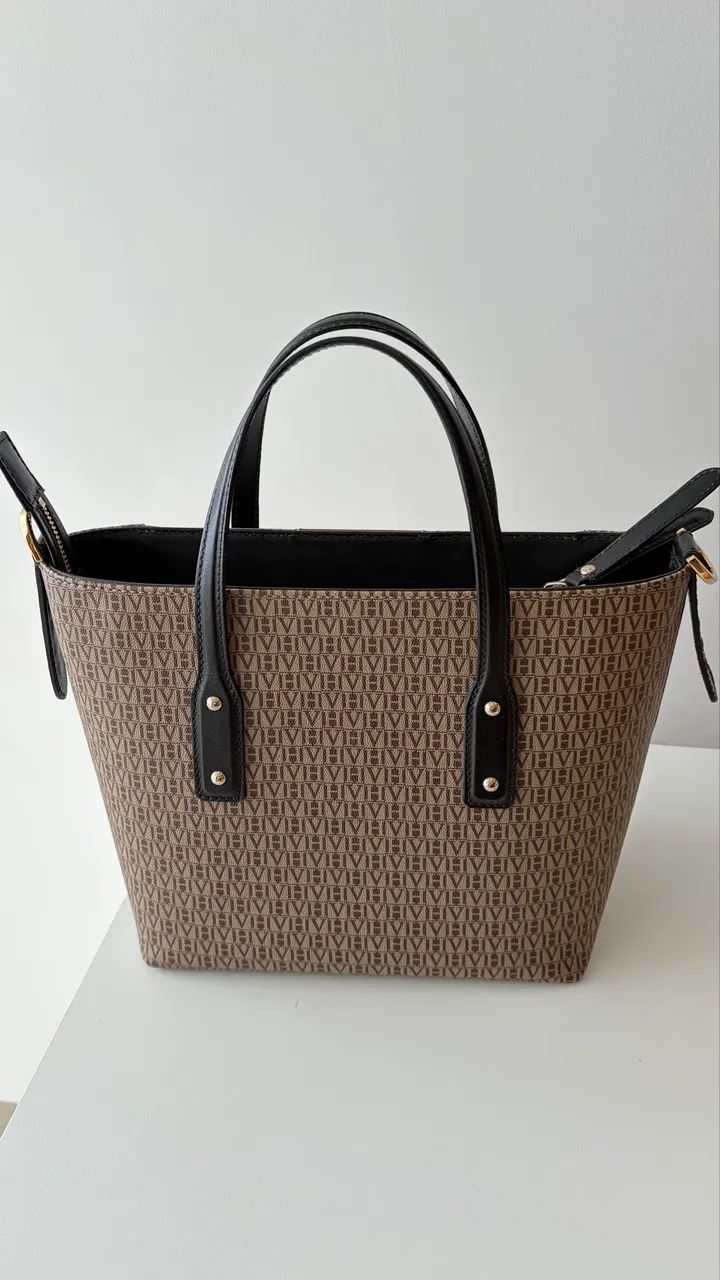 Bolsa Chelsea Medium Victor Hugo - Foto 4