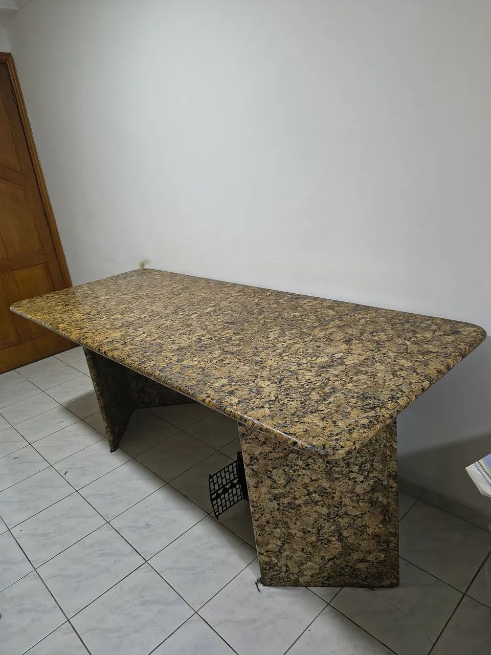 MESA DE GRANITO