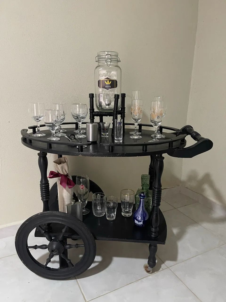 Vendo Esse Barzinho em Madeira - Foto 2