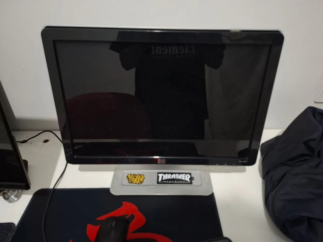 Monitor com adaptador para hdmi