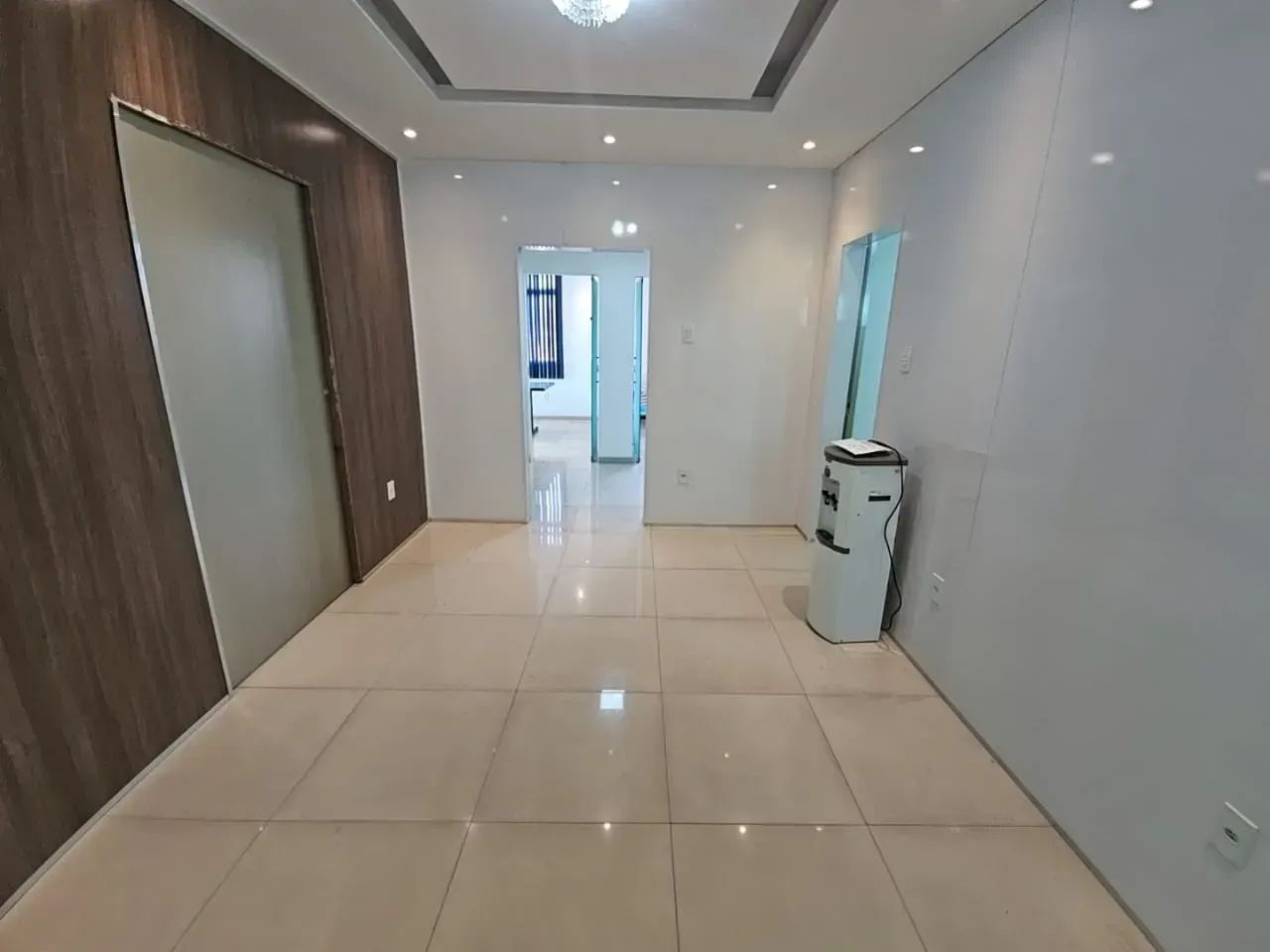 Predio Comercial - Com Salas disponiveis no primeiro andar - Foto 3