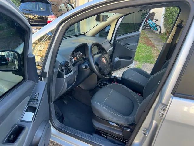 Fiat Idea Attractive 1.4 Fire Flex 8V 5P 2011 - Foto 3