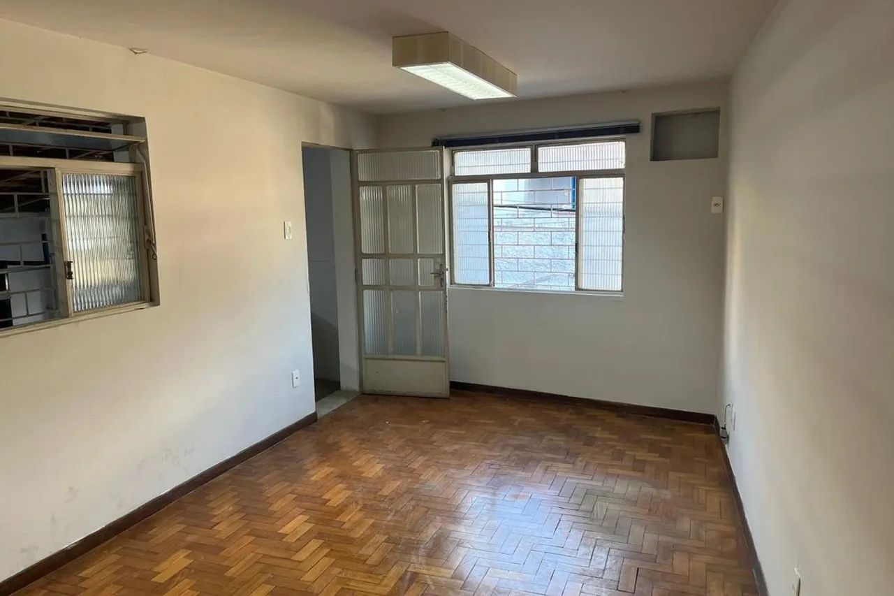 Casa à Venda - Calafate, 6 Quartos, 400 m2