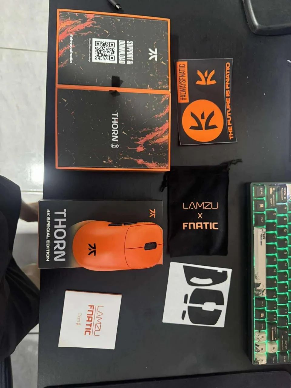 Mouse Lamzu Thorn Fnatic Edition 4k Wireless Superlight 52g  - Foto 3