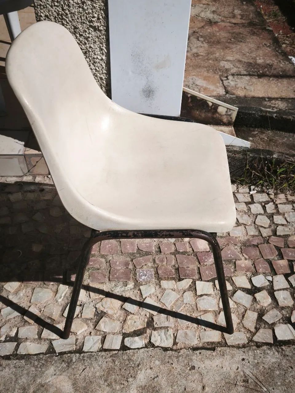 Lote de Cadeiras Fixas Empilháveis (Ideais p/ Igrejas e Auditórios) - Foto 3