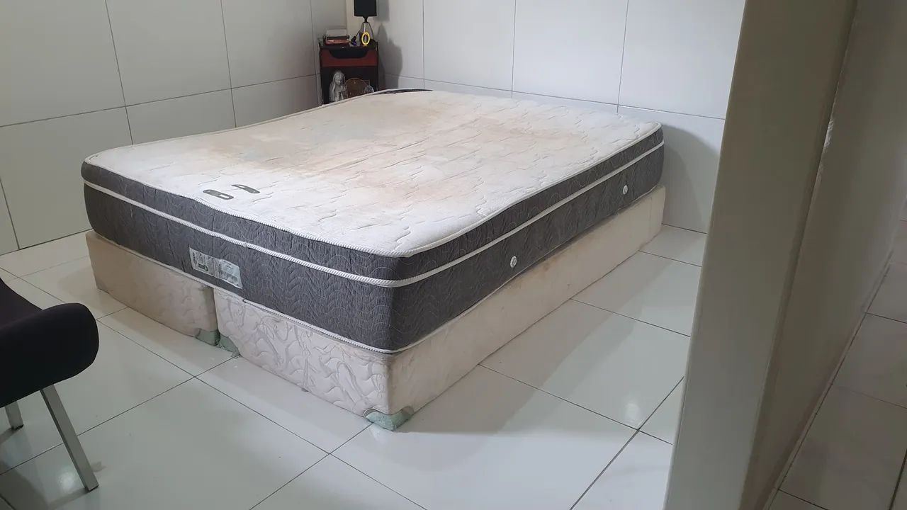 Colchão Queen Ortobom Casal com a Base.