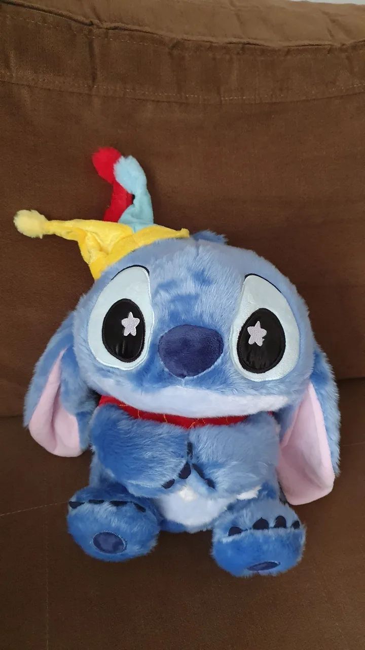 Stitch de Pelúcia com Roupa de Bobo da Côrte  - Foto 5