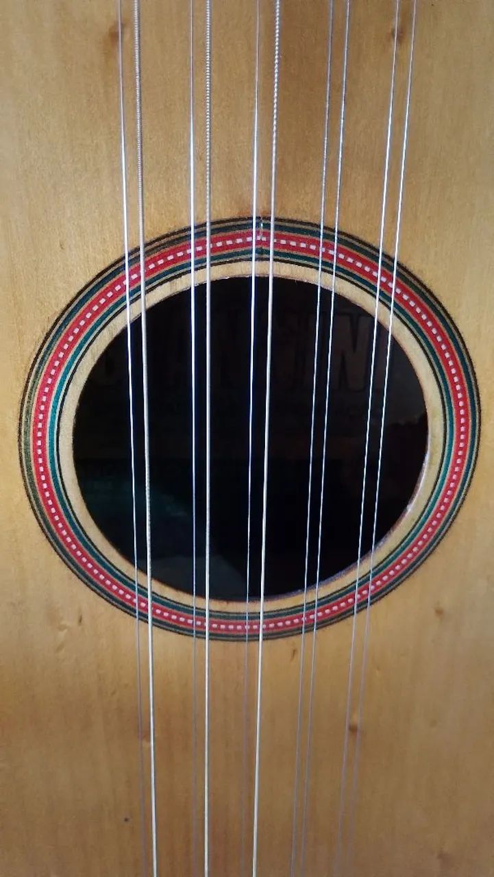 Viola antiga