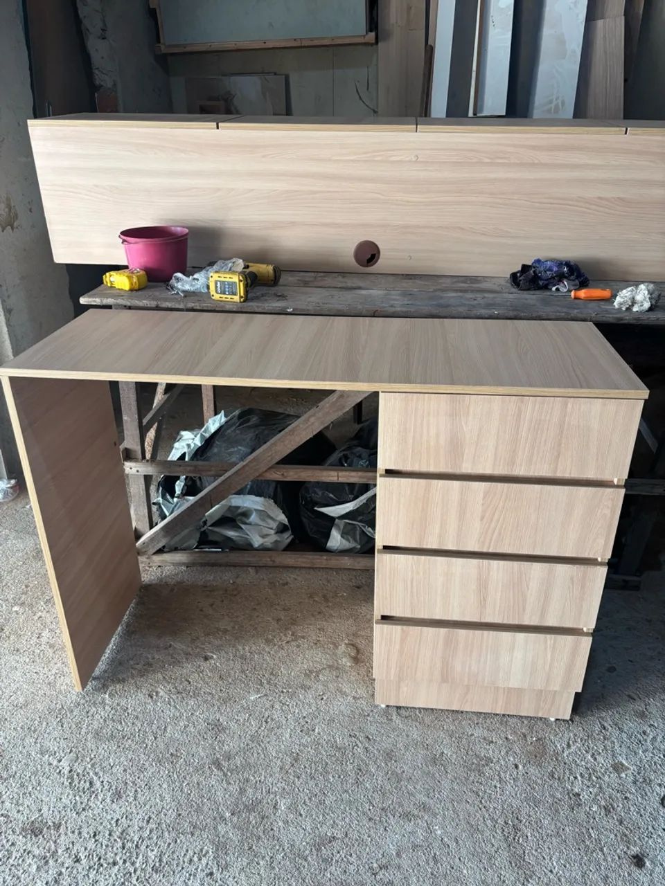 Mesa de estudo com duas pranchas  - Foto 4