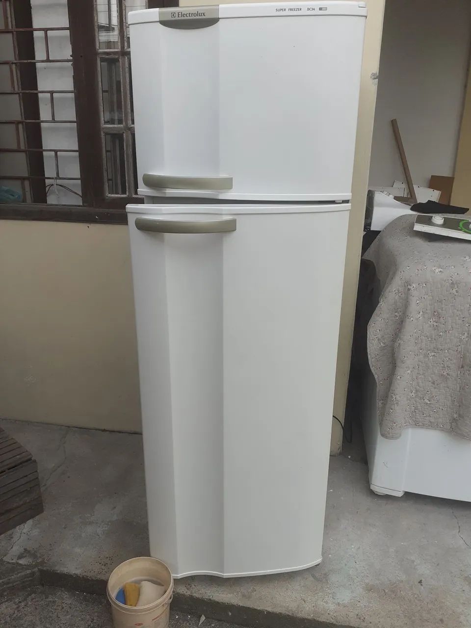 Geladeira Electrolux DC 34 260 L 