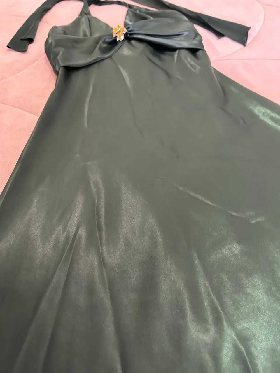 Oportunidade! Vestido lindo de festa de cetim! - Foto 2