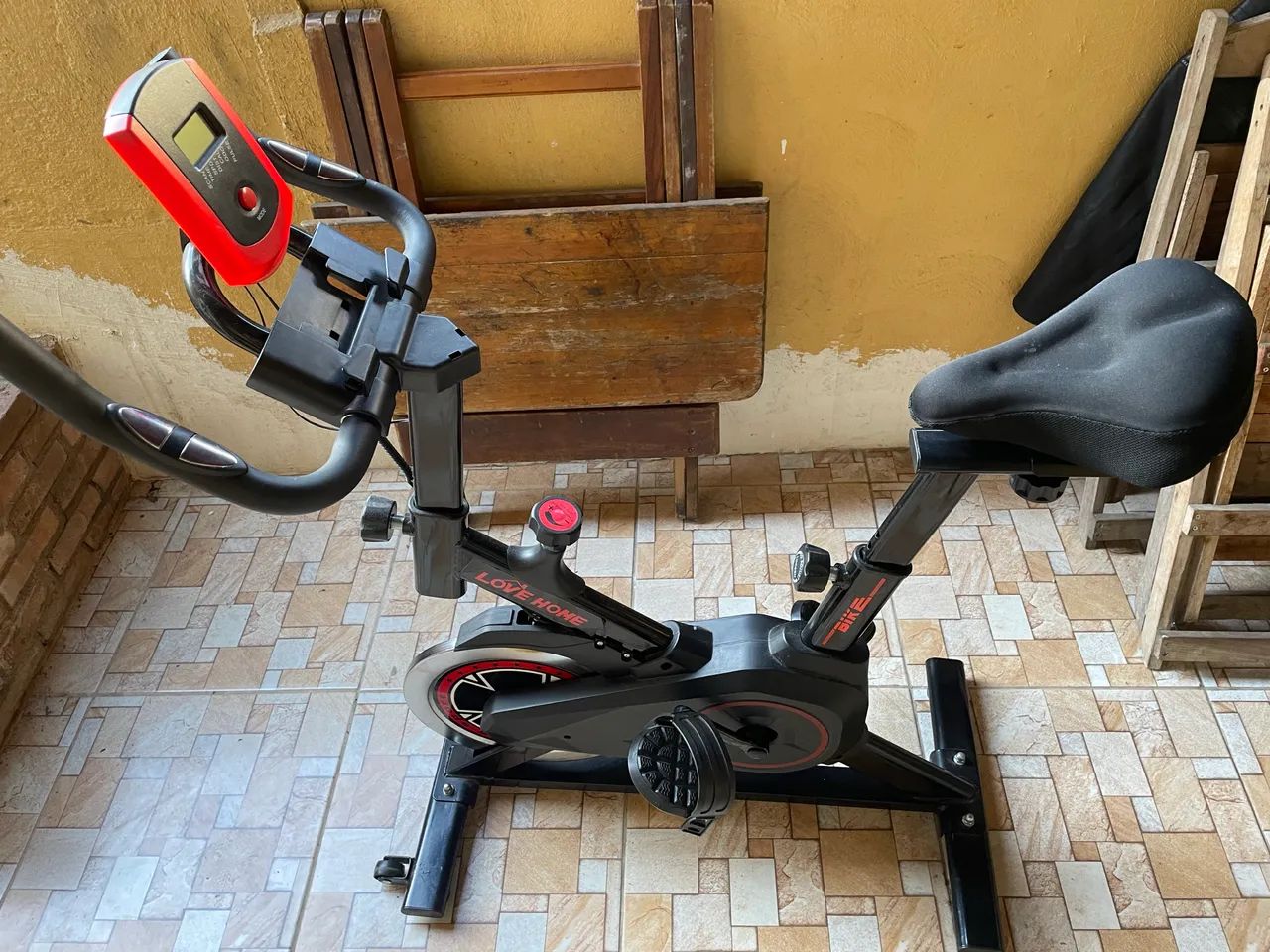 BICICLETA ERGOMÉTRICA  - Foto 2