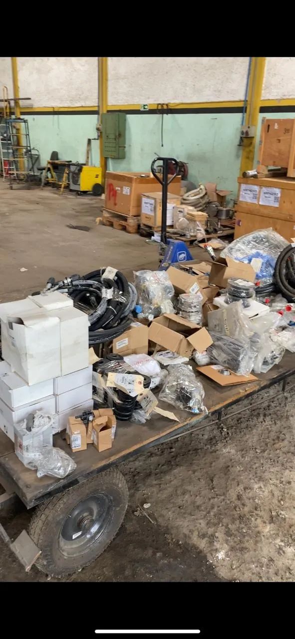 lote peças empilhadeira - Foto 2