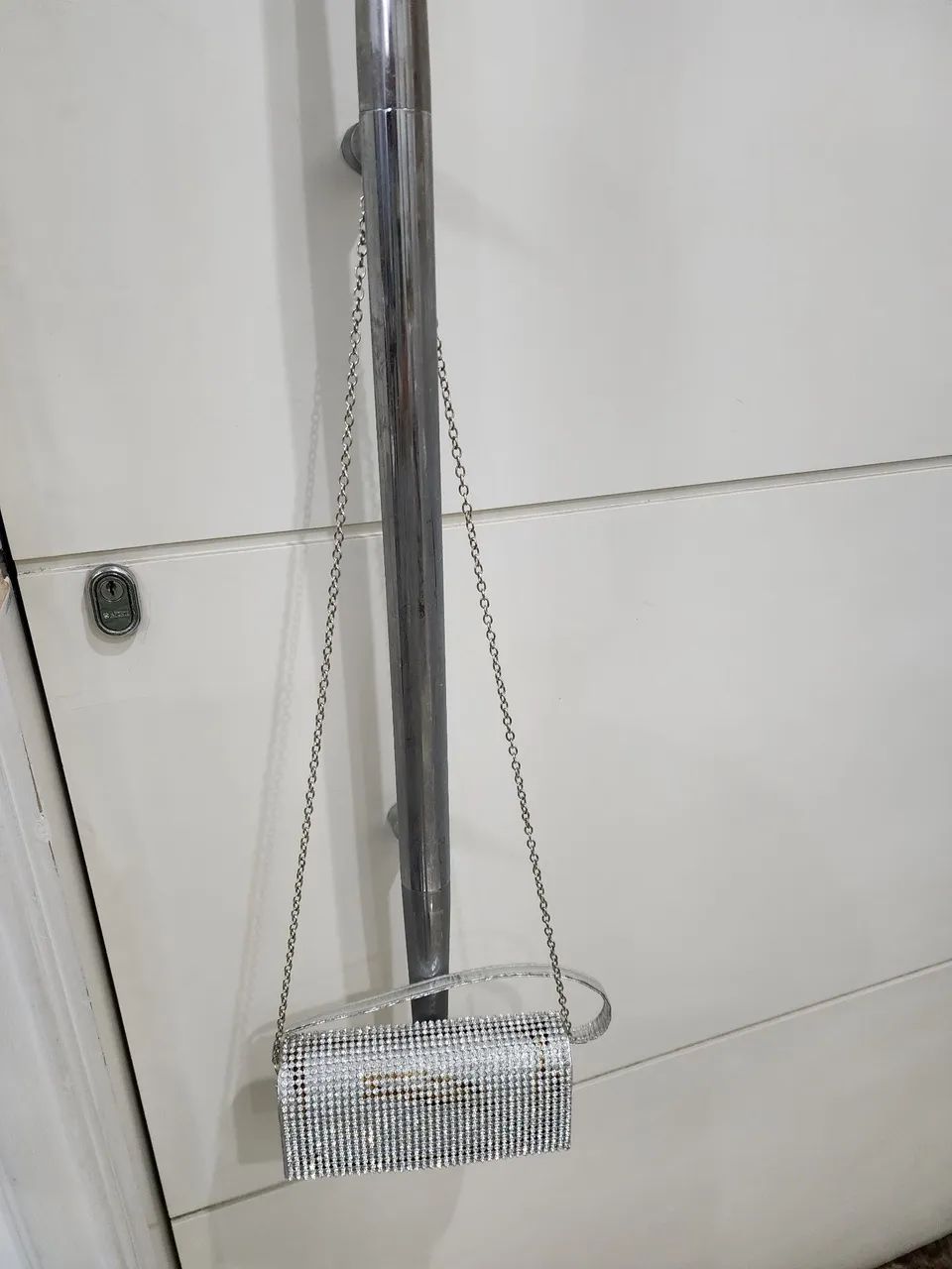 Bolsa de festa prata com strass - Foto 3