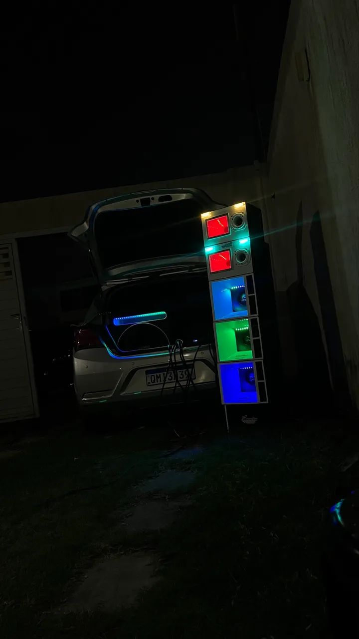 Som automotivo/torre