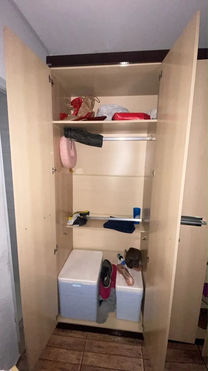 Guarda roupa 6 portas  - Foto 4