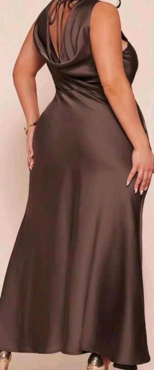 Vestido elegante de cetim nunca usado. - Foto 4