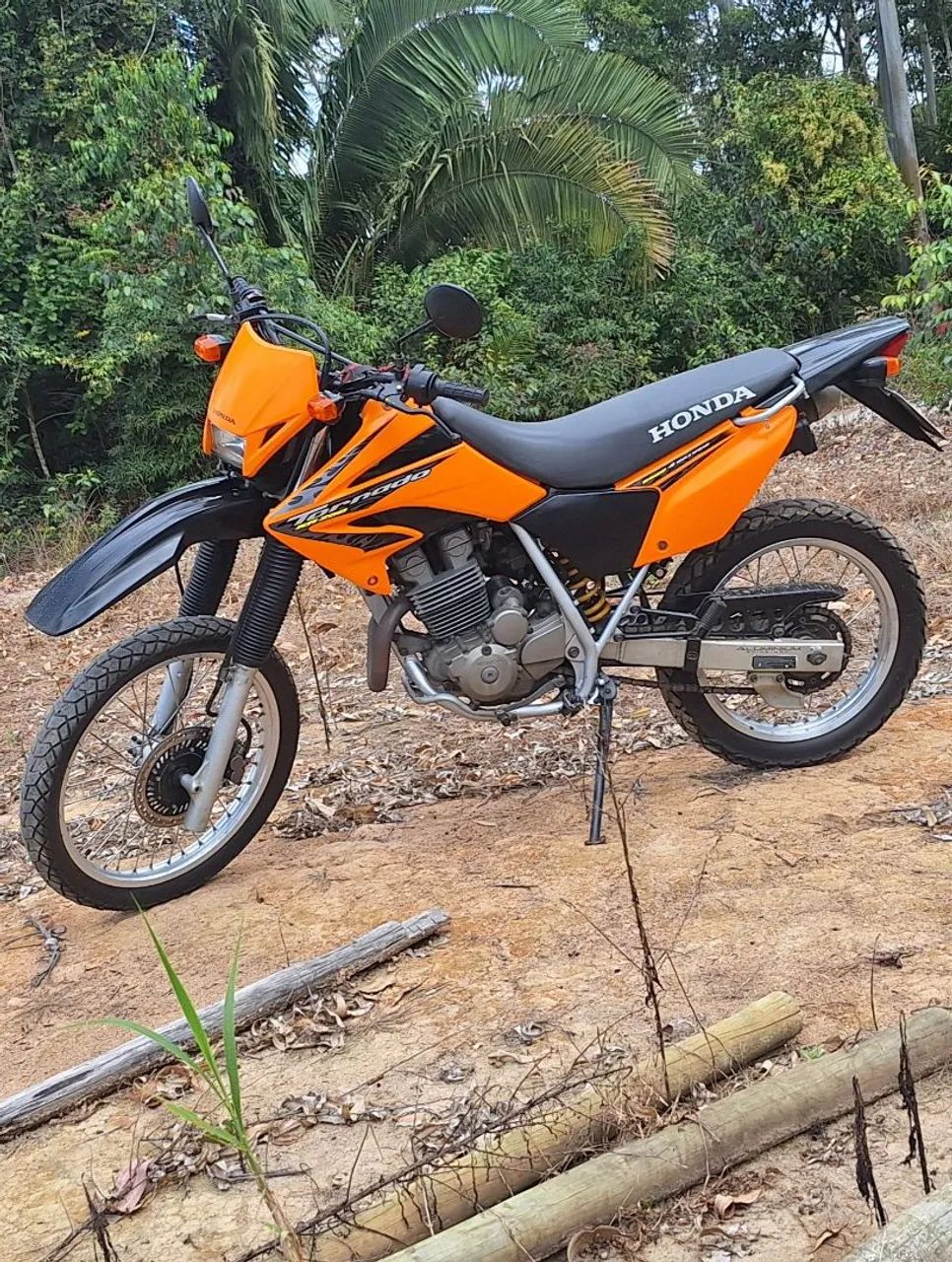 Xr 250 tornado 2008 conservada