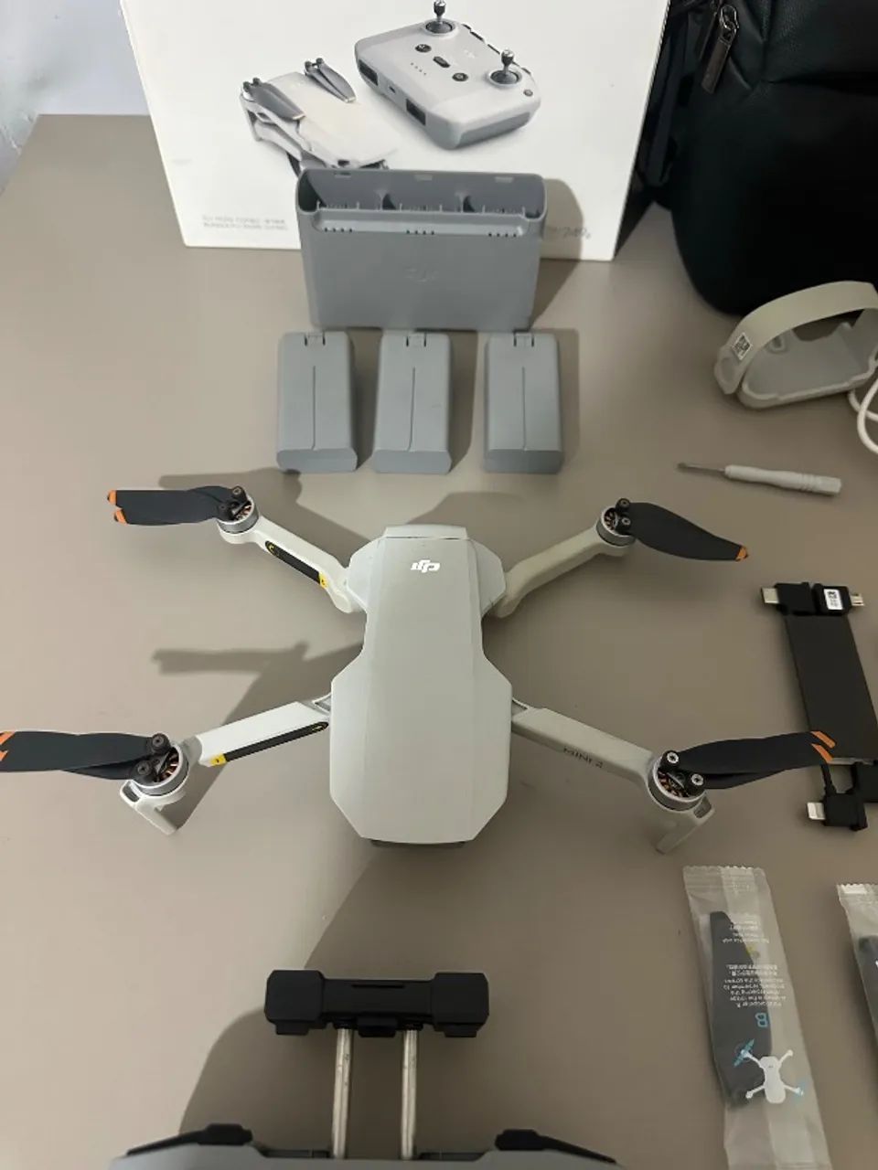 DJI Mini 2 Fly More Combo completo - com defeito apenas no gimbal - Foto 4
