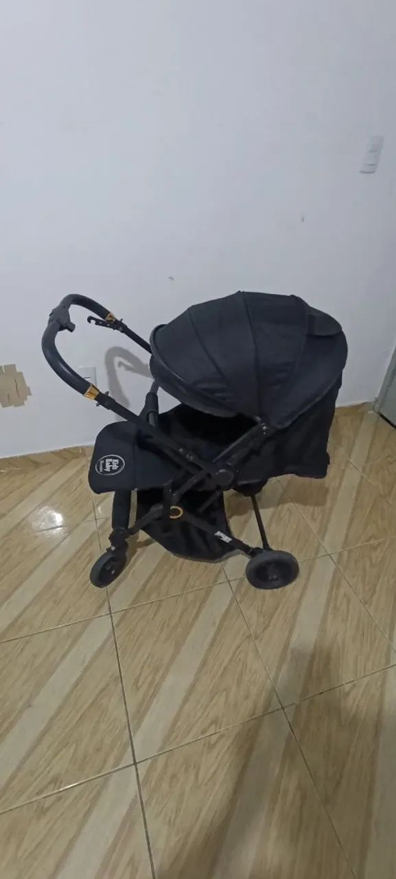 Vendo carrinho de bebê modelo Hércules  - Foto 3
