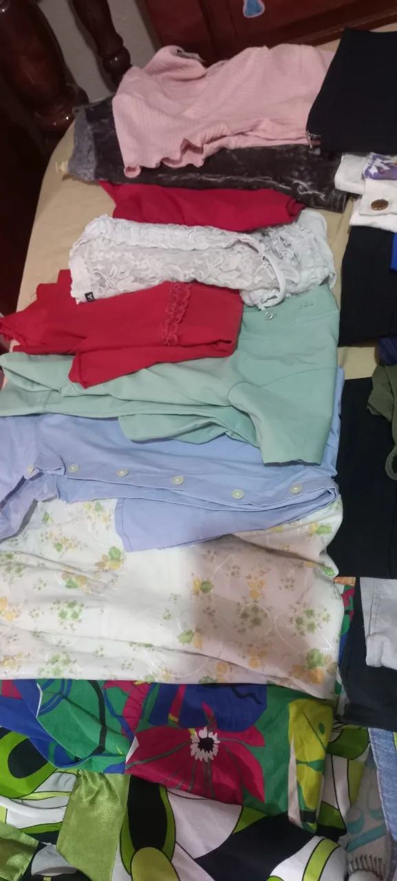 Roupas - lote para brechó - Foto 2