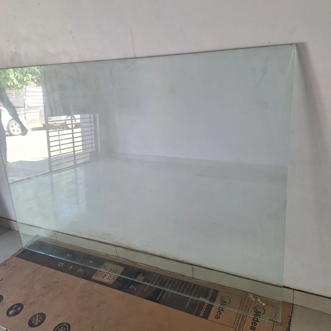Vendo 2 folhas de vidro temperada. - Foto 3
