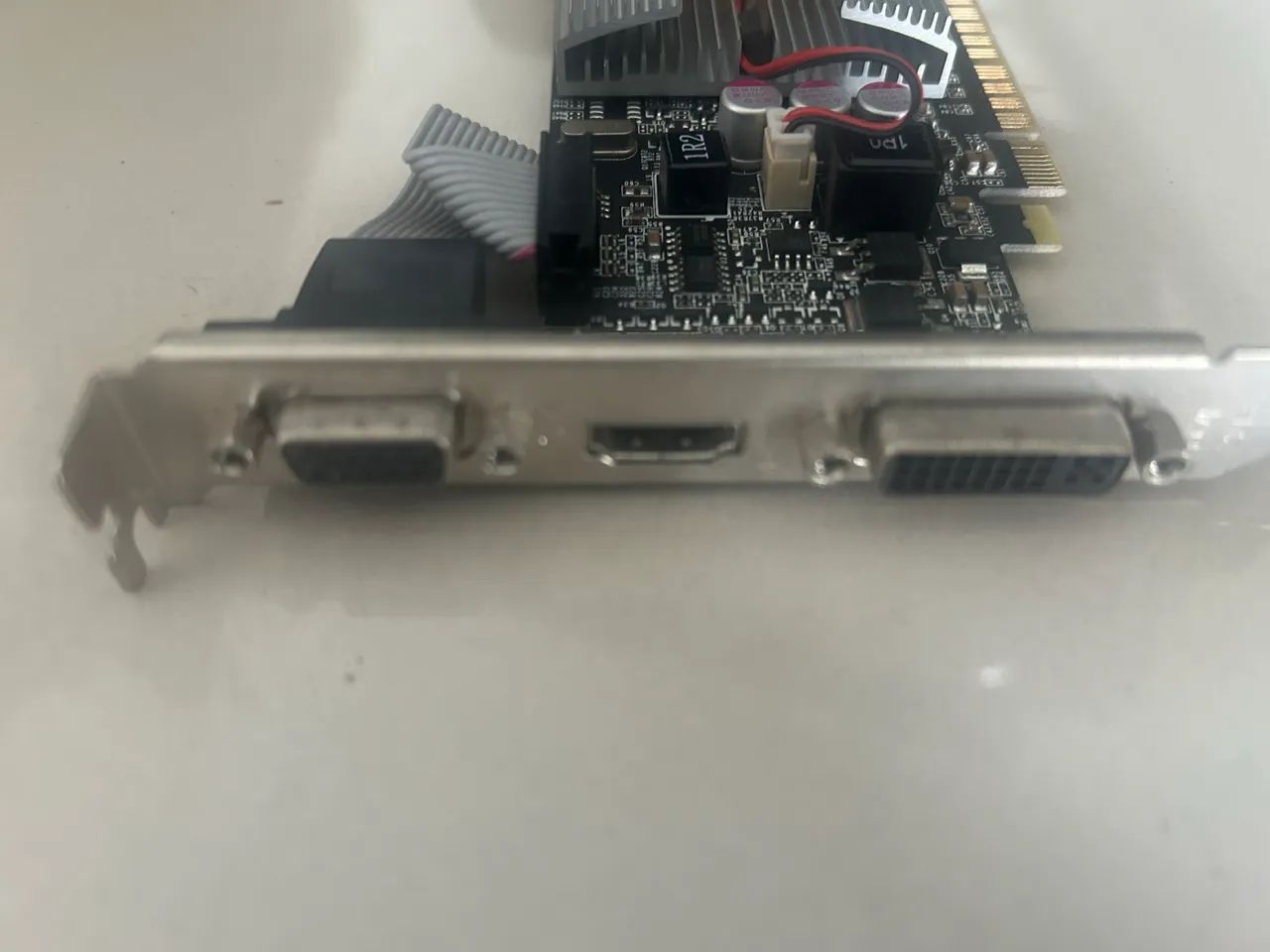 Placa de video nvidia 210 1g - Foto 4