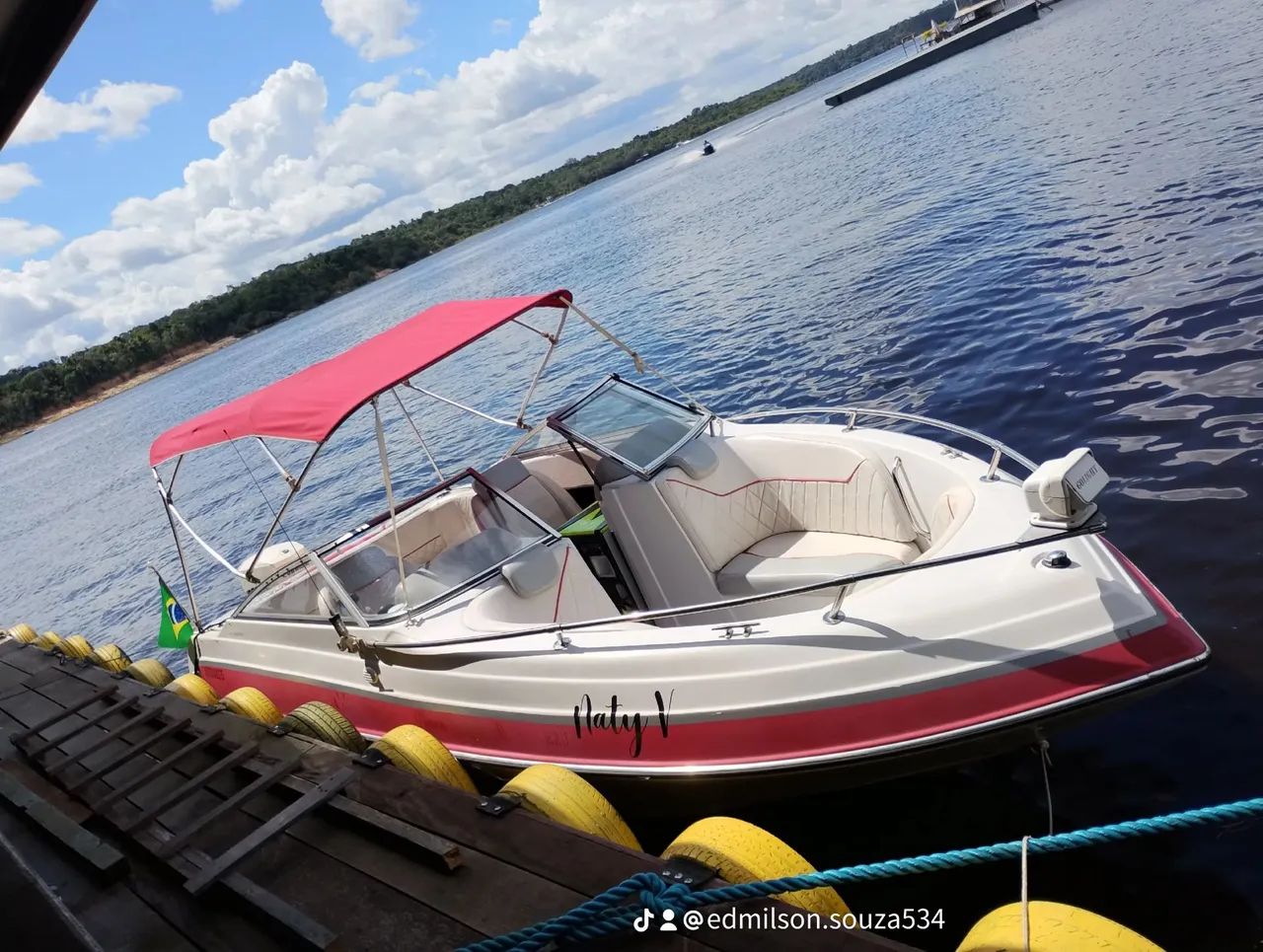 Lancha 22 pes motor 150  - Foto 2