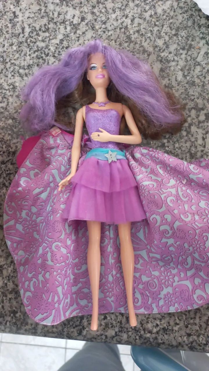 Boneca Keira Barbie Princesa e Pop Star