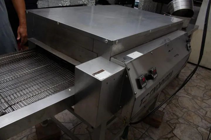 PIZZARIA COMPLETA (Equipamentos SEMI NOVOS)
