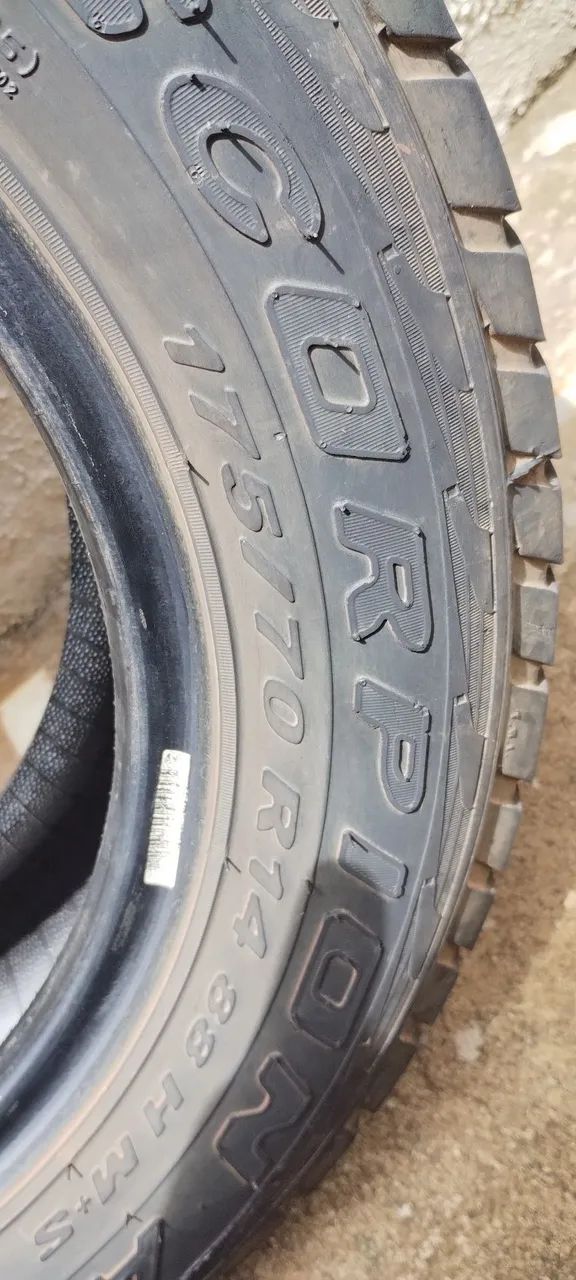 Pneus aro 14 175/70 Pirelli Scorpion - Foto 3