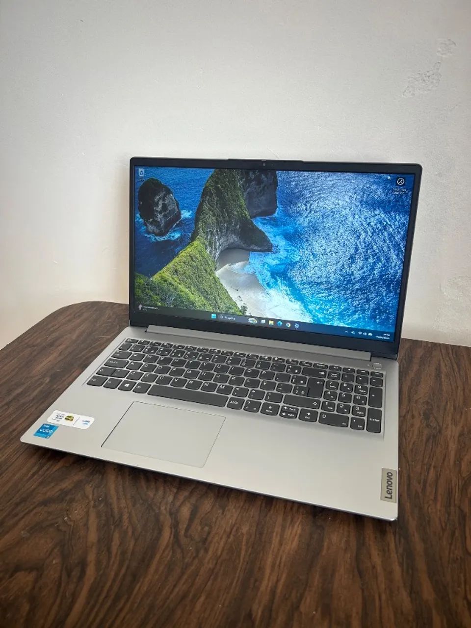 NOTEBOOK LENOVO I3 - 12º GERAÇÃO - 4GB RAM