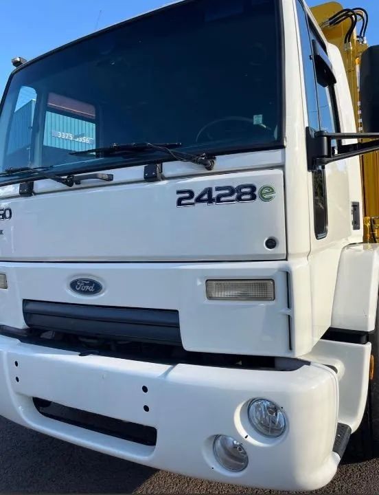 Ford cargo 2428 2011 6x2 com munck  - Foto 4