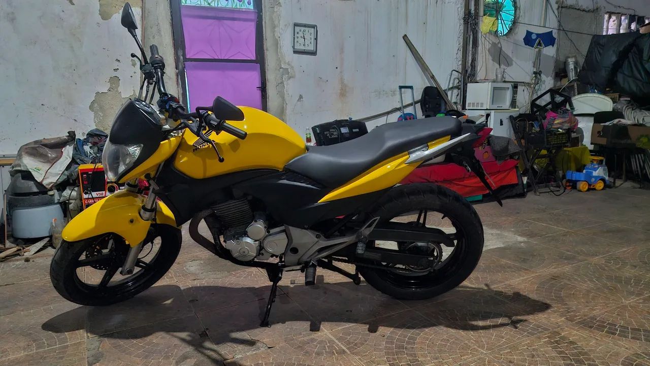 CB 300 - Foto 2