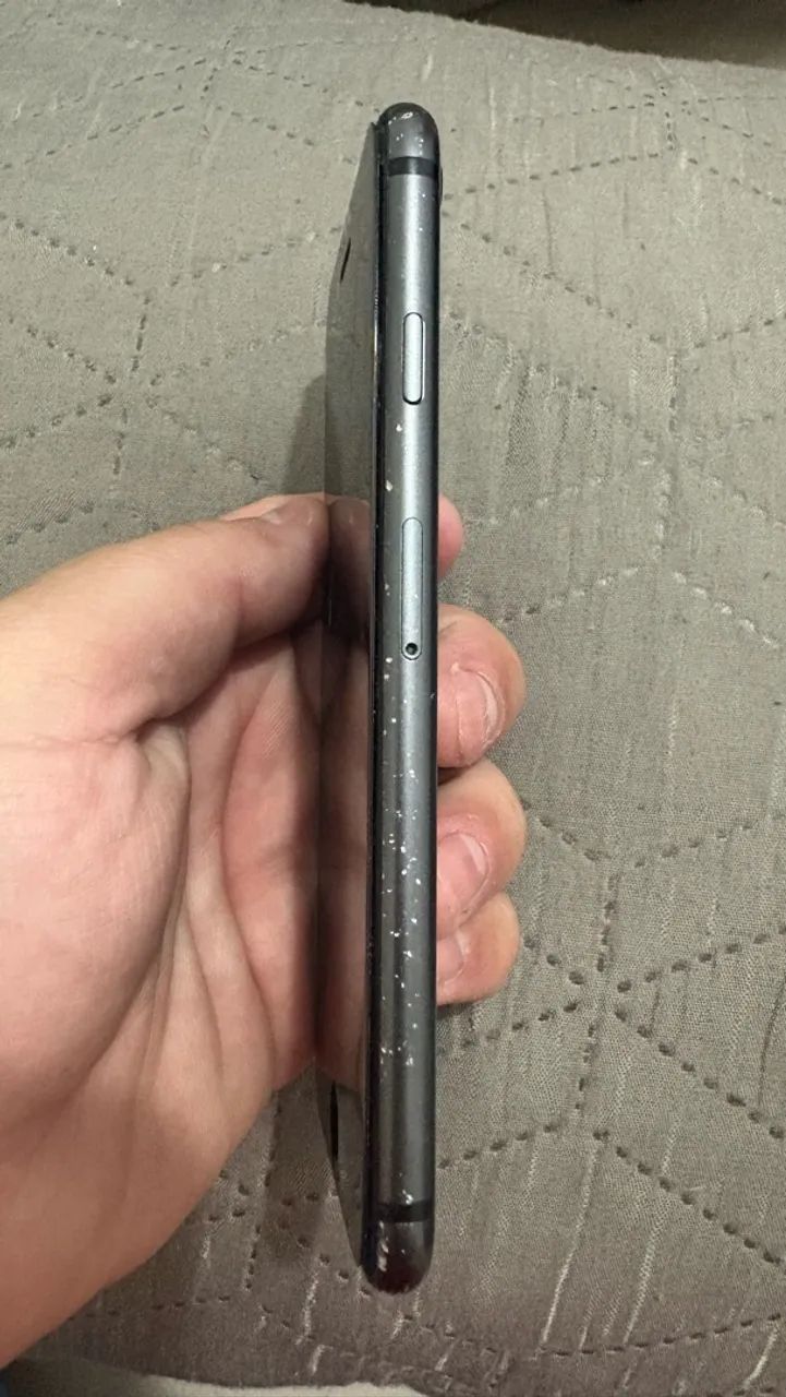 IPHONE 8 + CARREGADOR + CAIXINHA - Foto 2