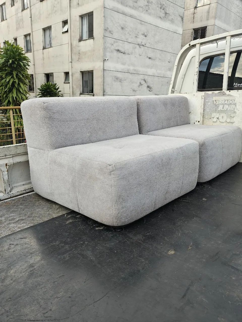 Sofa na caixa modular