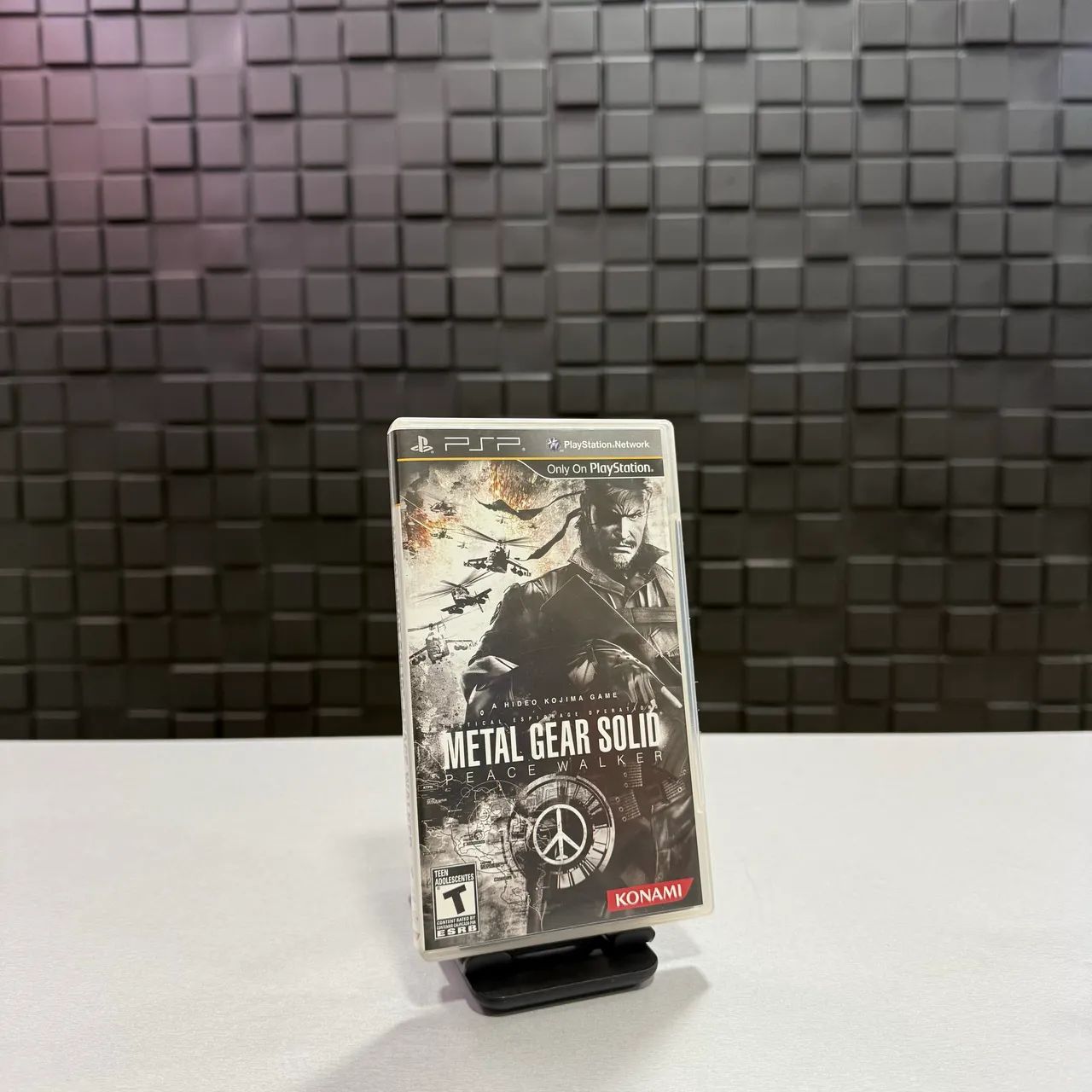 Jogos de PSP - Metal Gear Solid: Peace Walker - Jogos de Vídeo