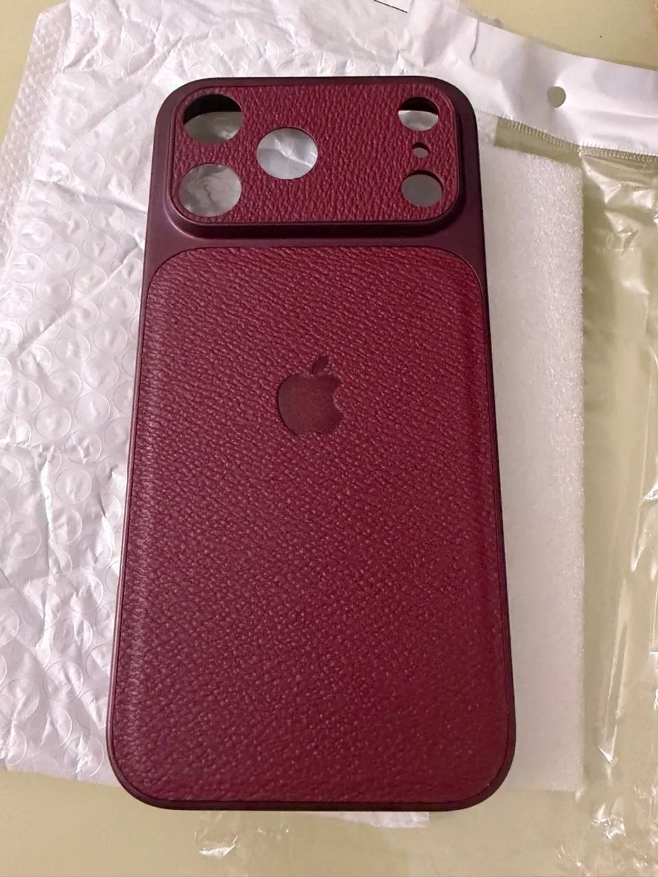Case iPhone 18 pro Max Bordo 