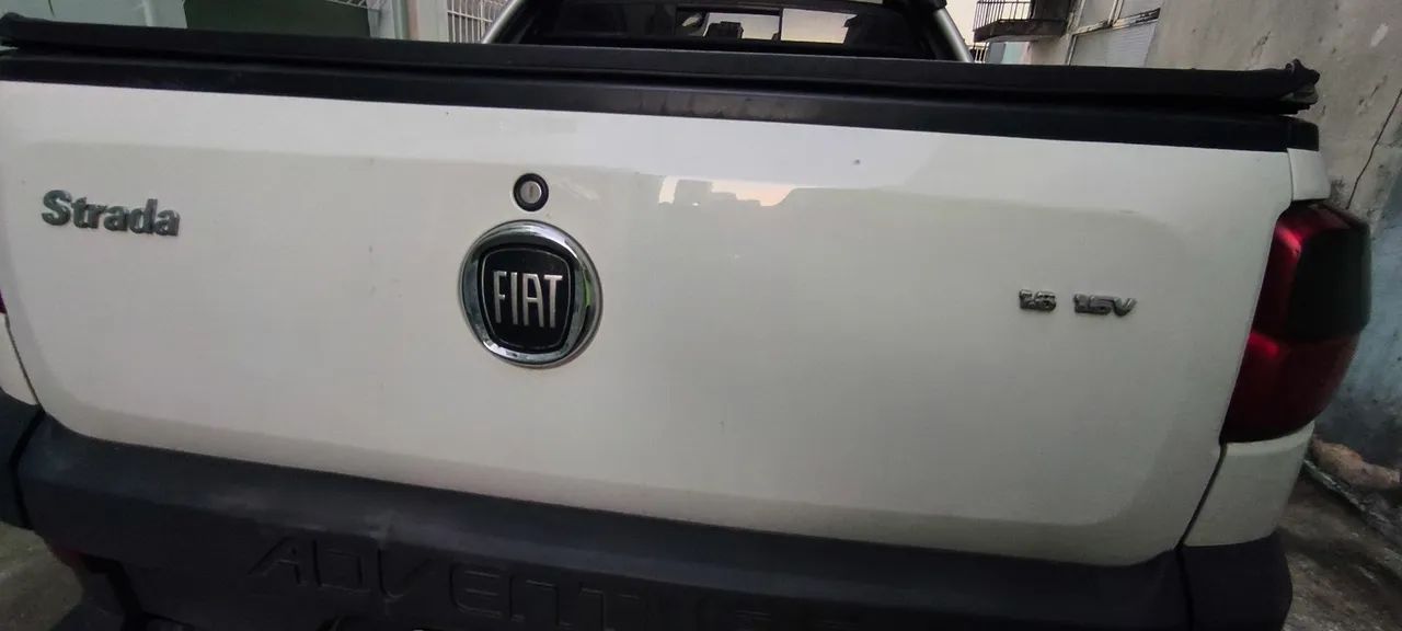 Fiat Strada Adventure 1.8/ 1.8 Locker Flex CE 2014